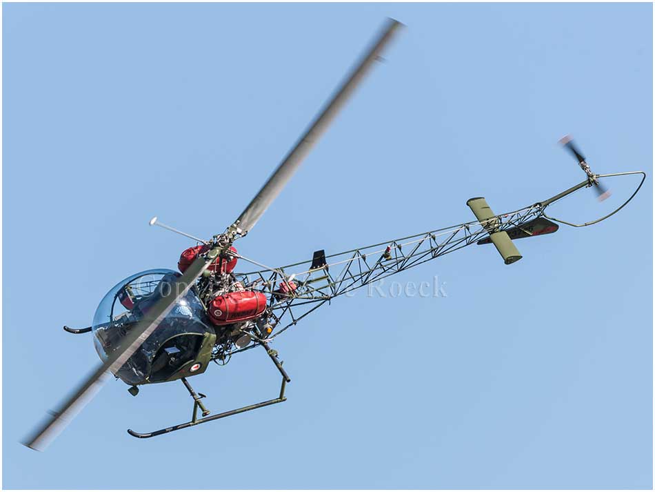 Bell 47G helicopter